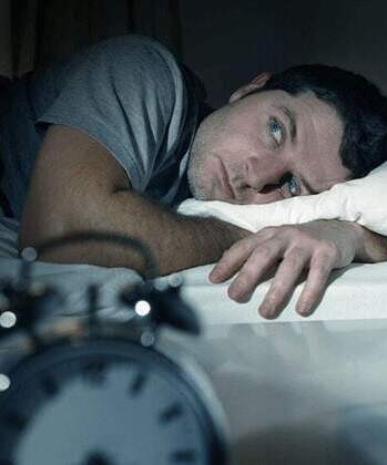 Pagjumësia shton rrezikun për iktus. Studimi në Neurology 